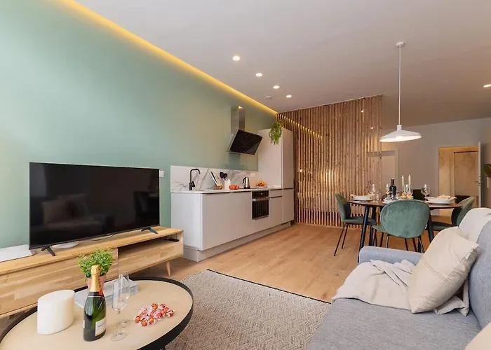 Saristays Urban Chic Loft Апартаменты *