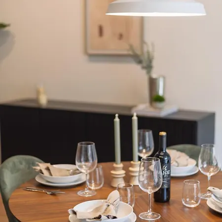 Apartment Explore Luxury Meets Comfort Valencia